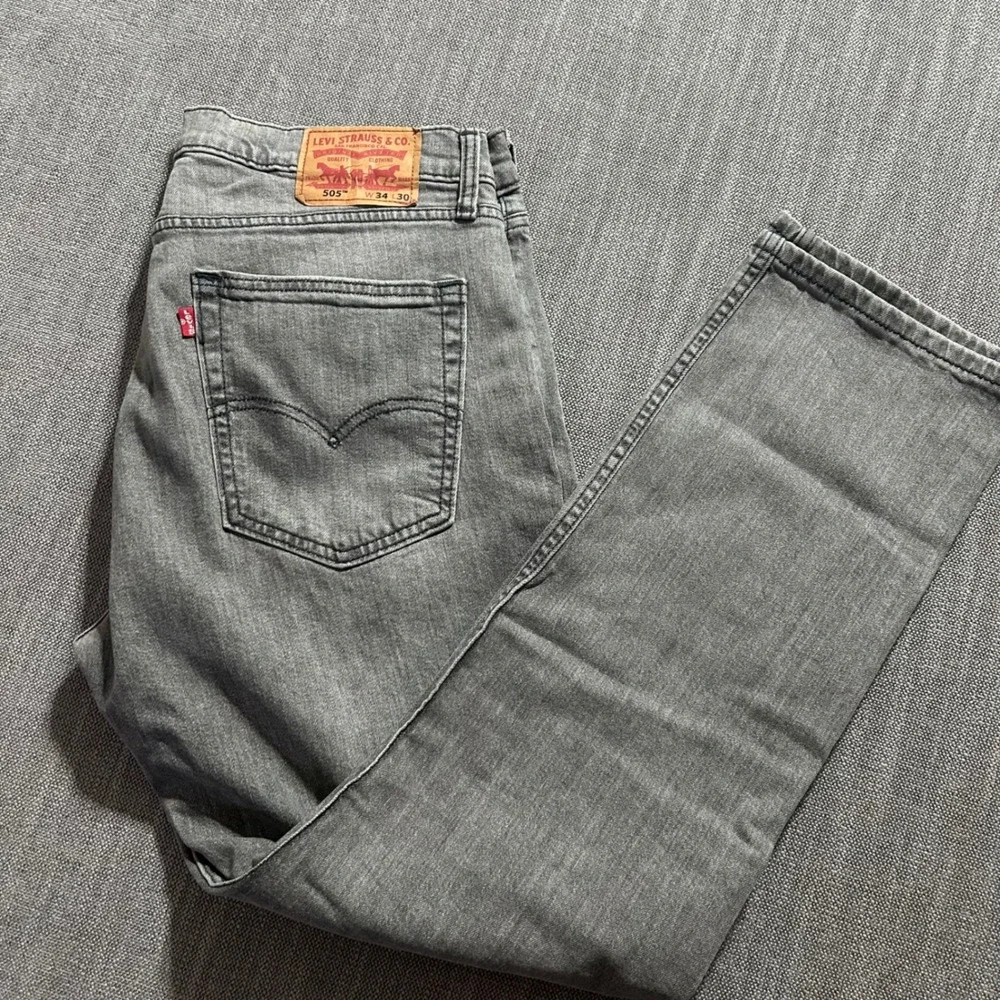 Levi's 505 Regular Fit Jeans Mens 34x30 Grey Straight Leg Stretch Denim Pants